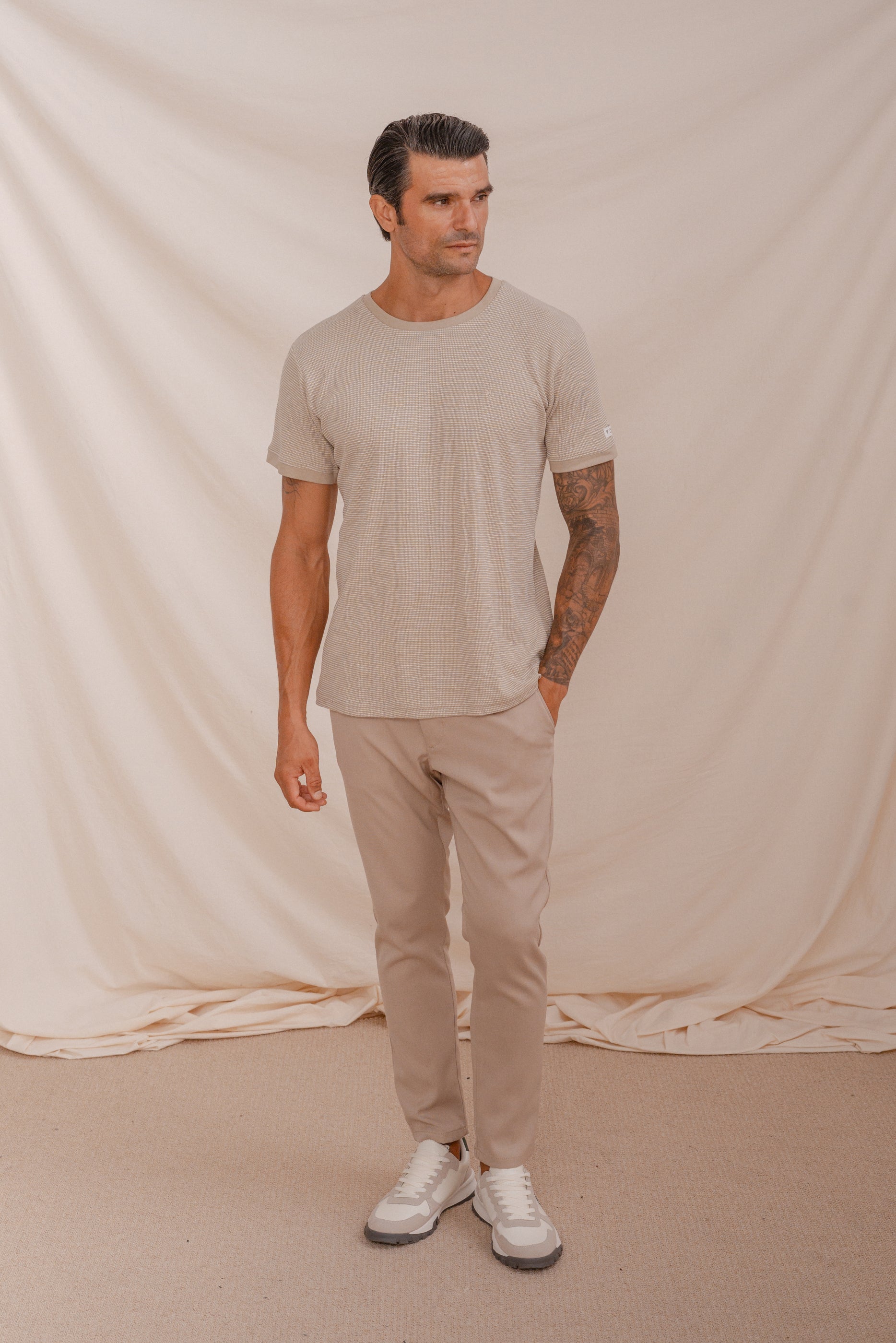 CAMISETA CUADRILLÉ BEIGE