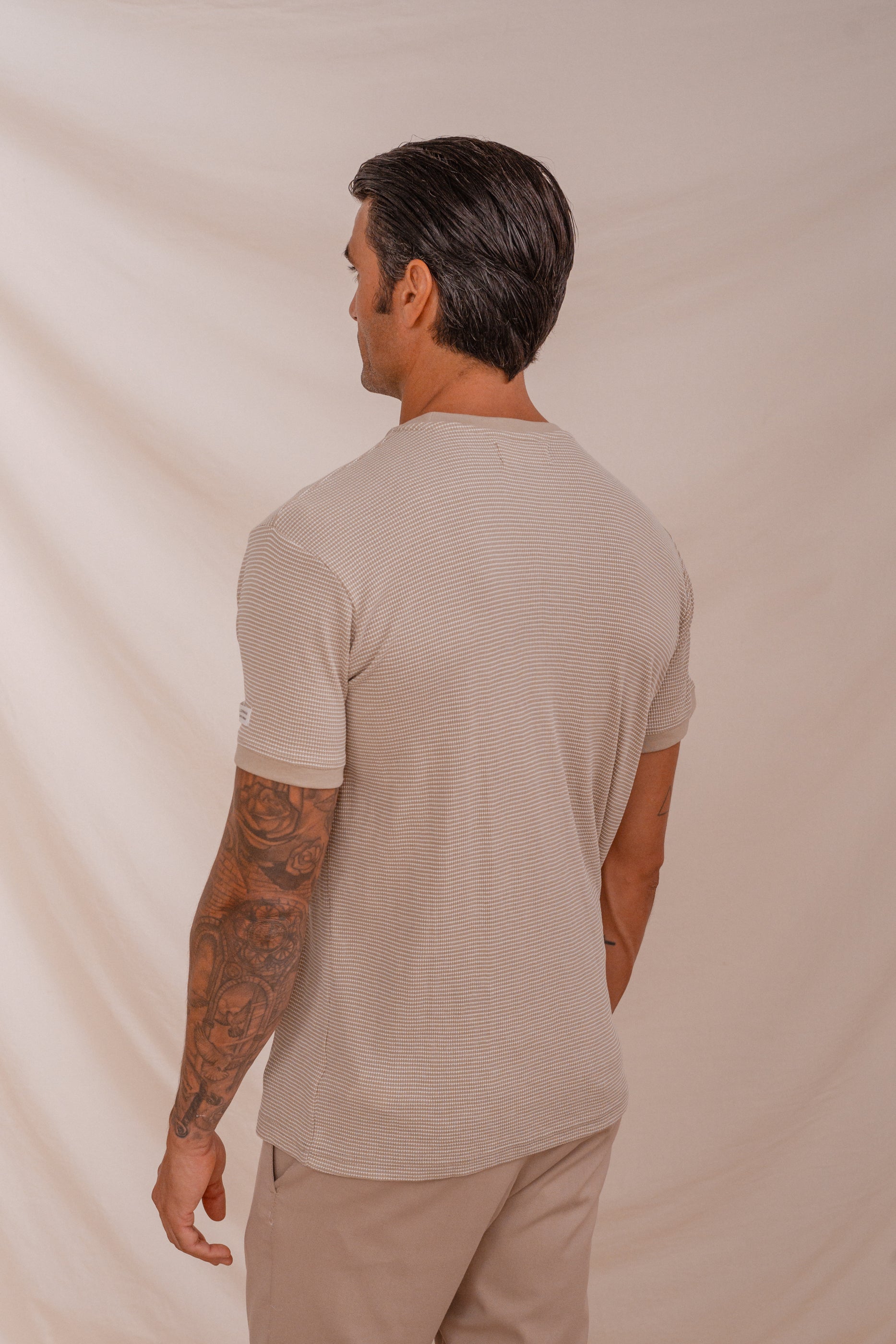 CAMISETA CUADRILLÉ BEIGE
