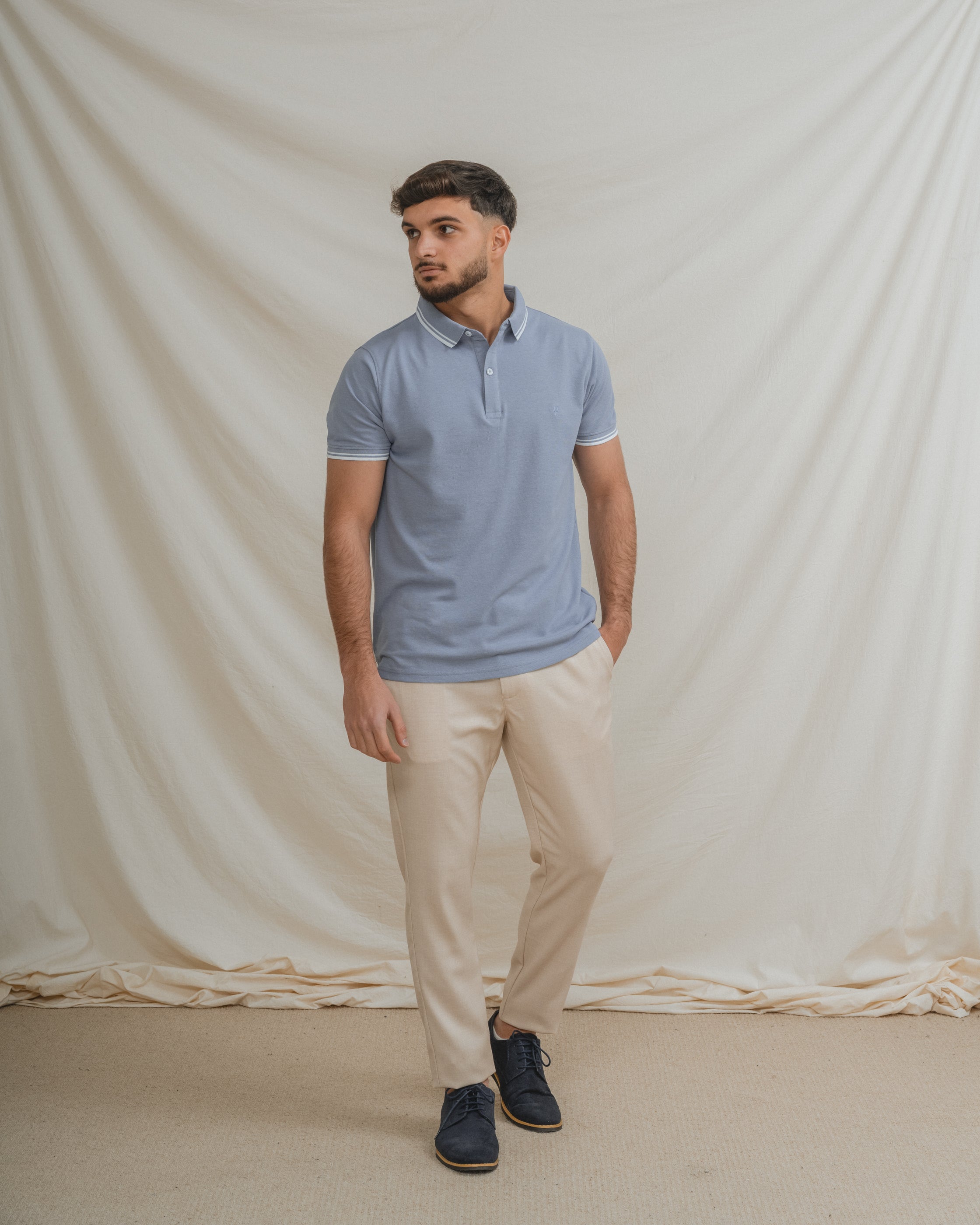 POLO BÁSICO CELESTE PIQUÉ LÍNEA