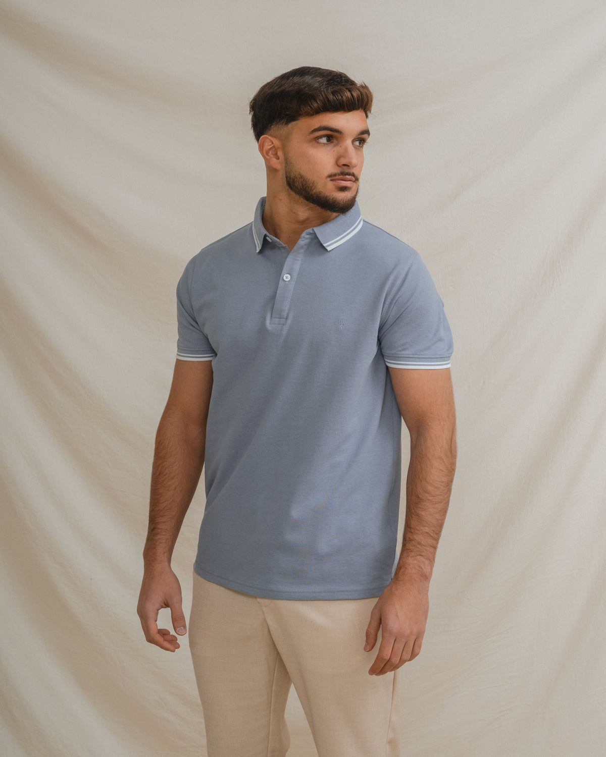 POLO BÁSICO AZUL-CELESTE PIQUÊ LINHA