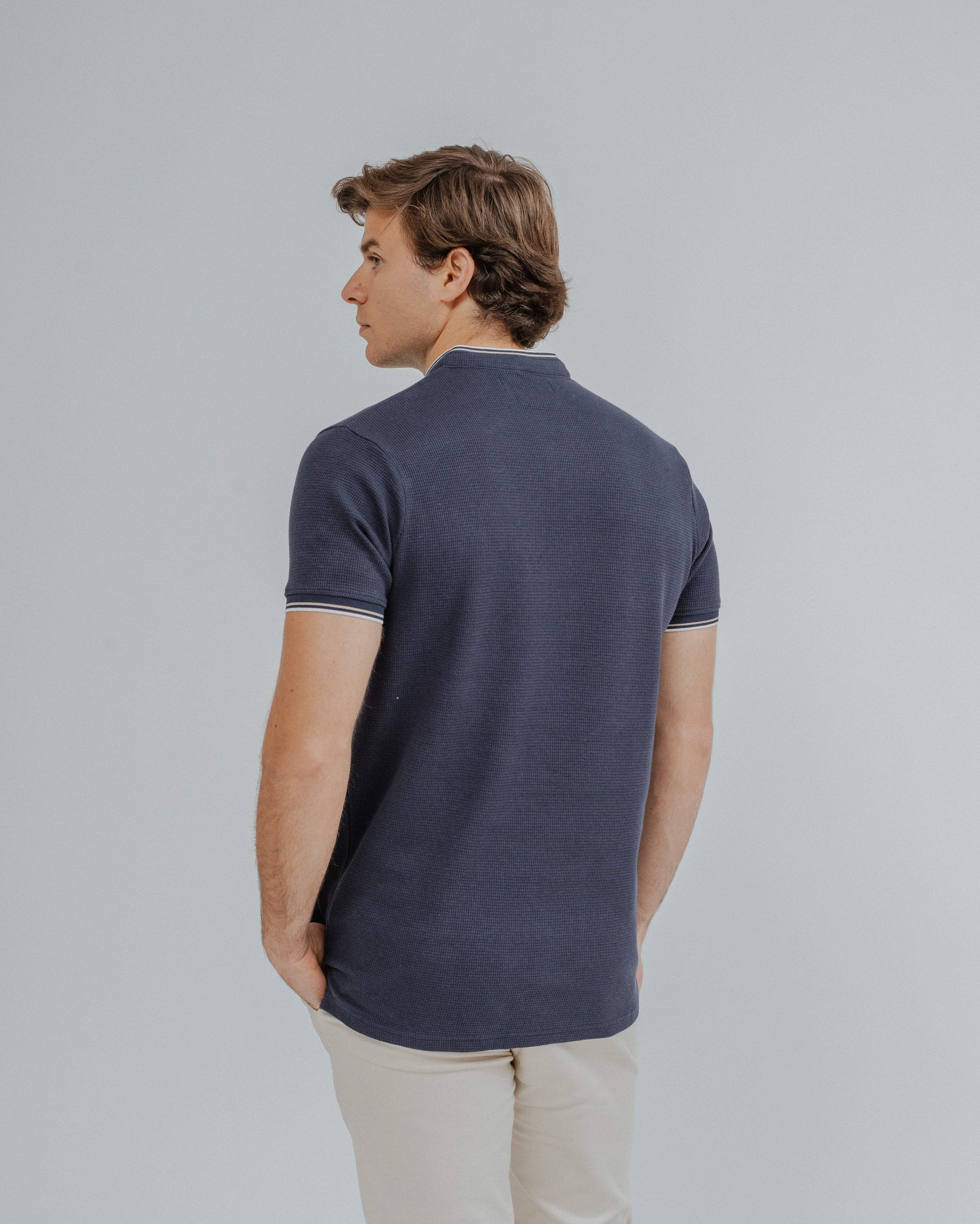POLO ESTRUCTURA DOBLE CUELLO MAO