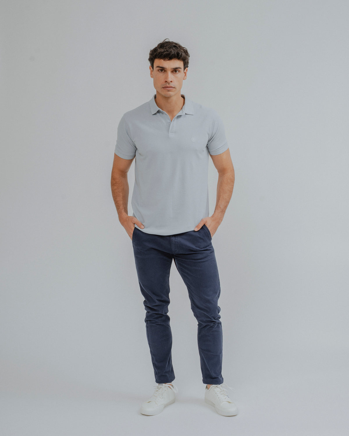 POLO BÁSICA REGULAR FIT AZUL-CELESTE