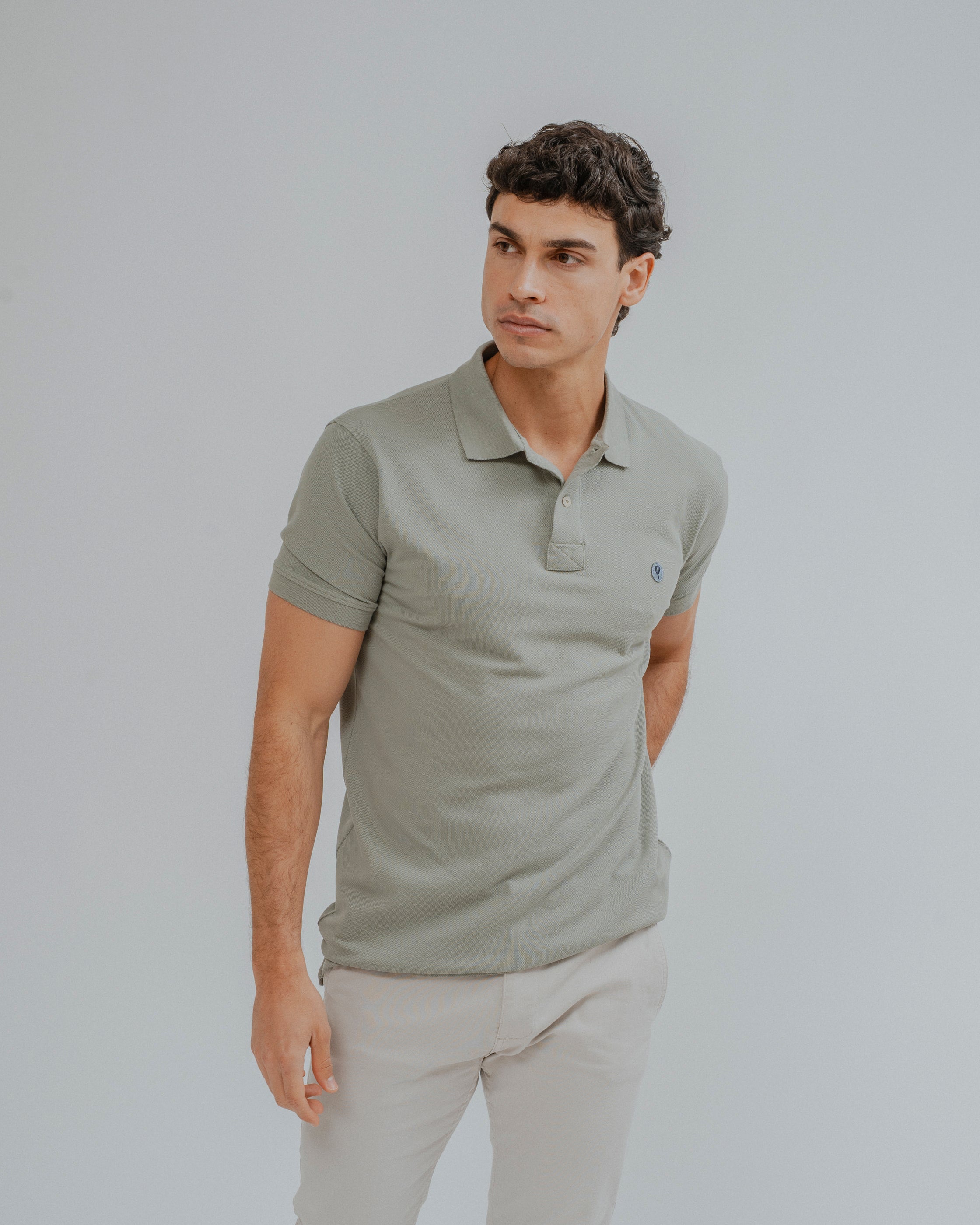 POLO BÁSICO COMFORT VERDE