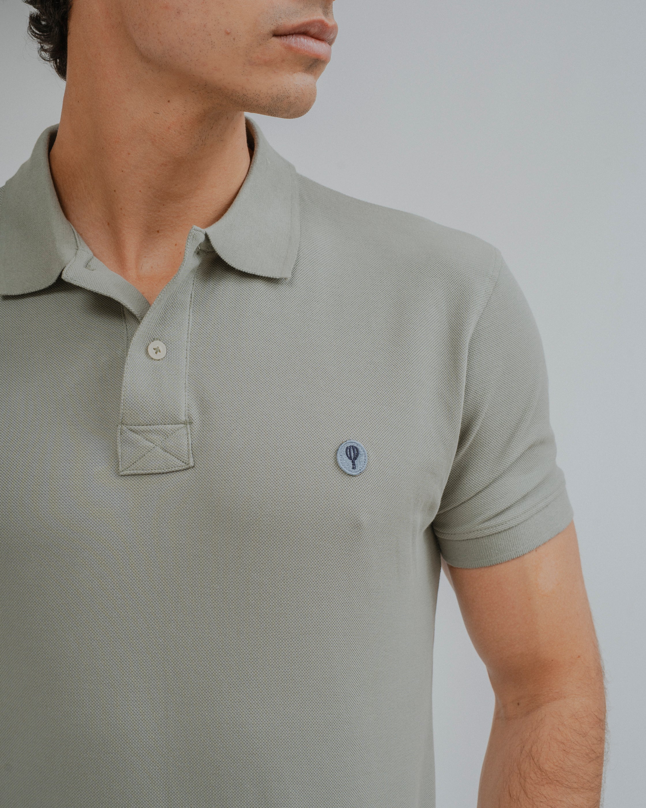 POLO BÁSICO COMFORT VERDE