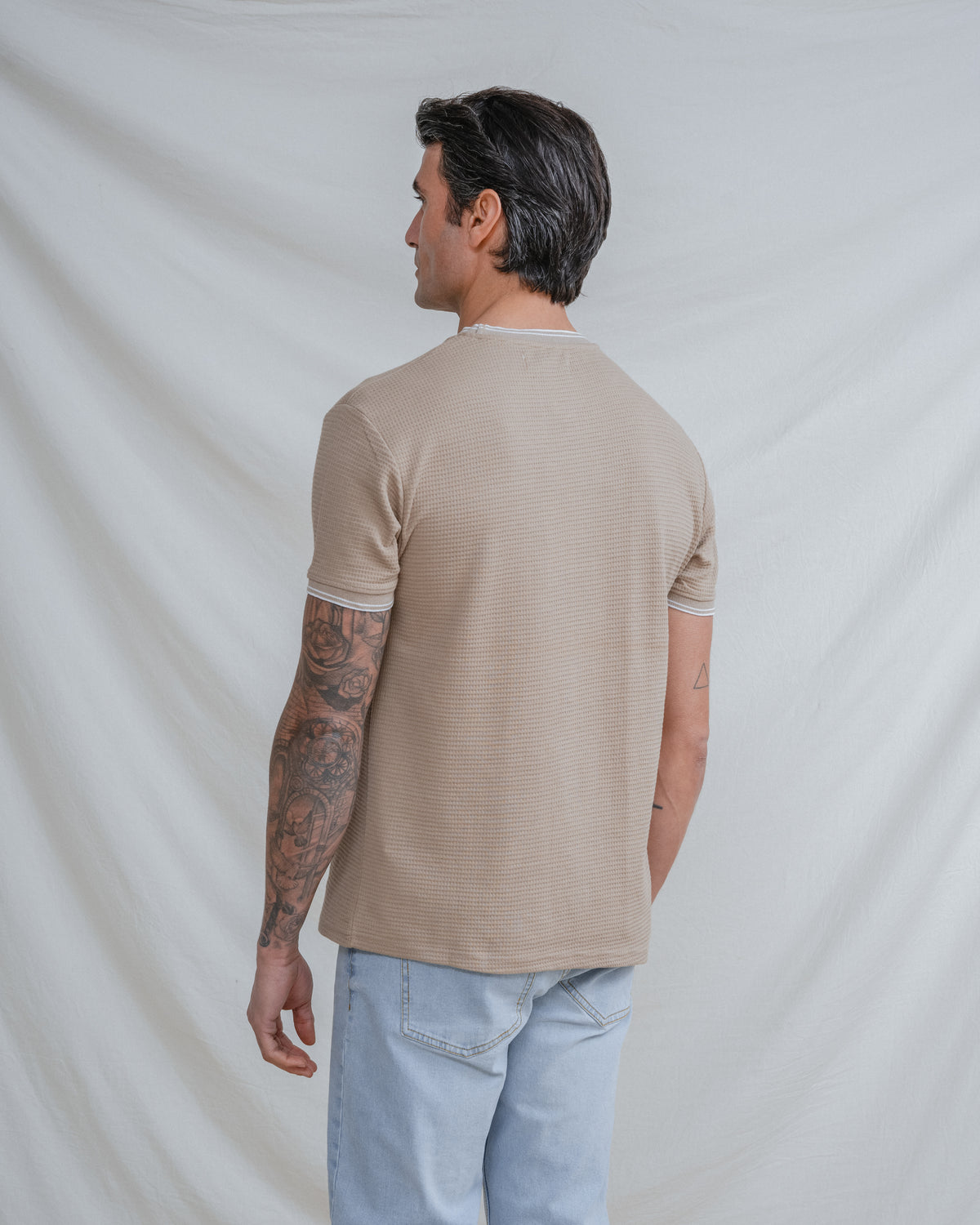 CAMISOLA ESTRUTURA LINHA CONTRASTE