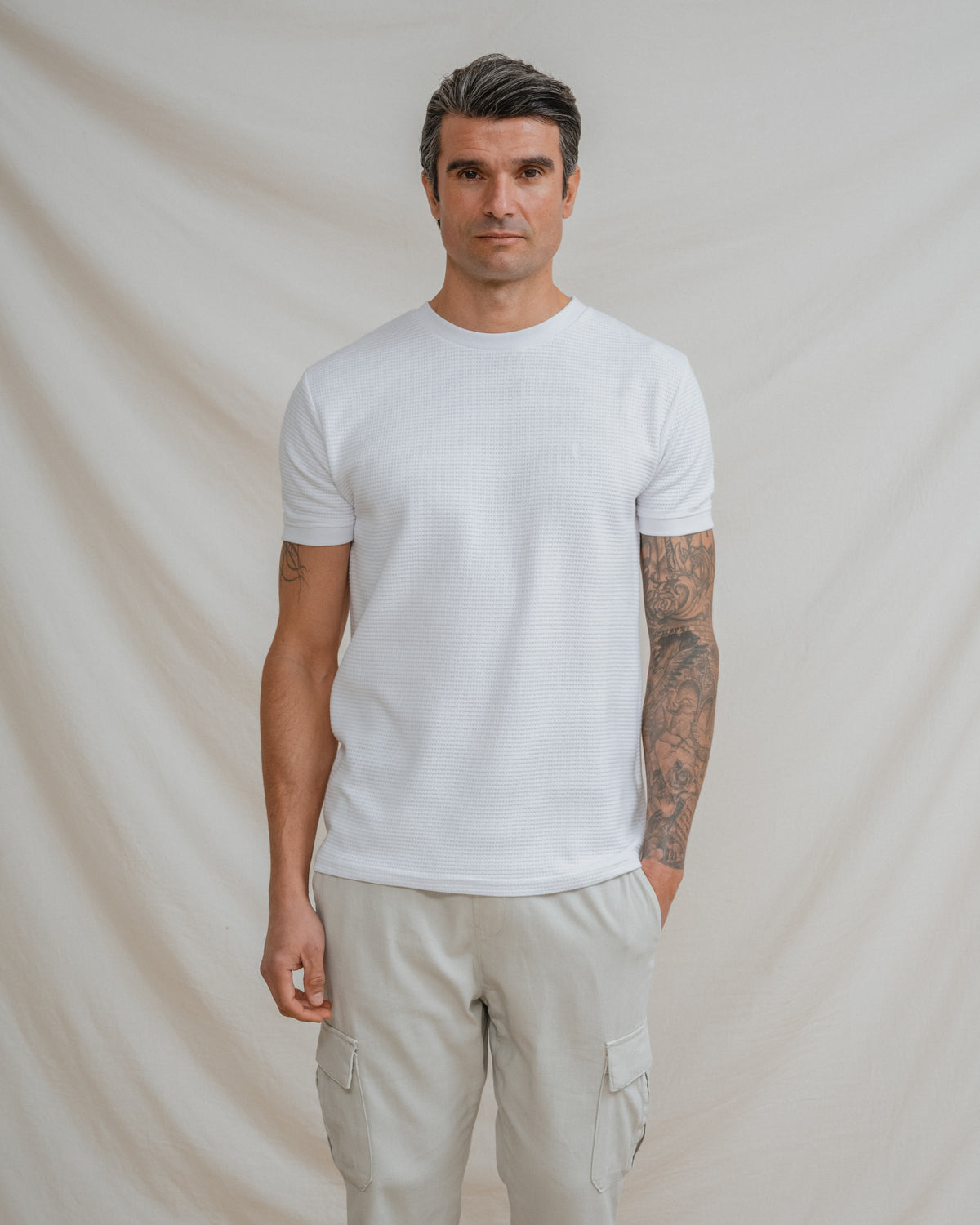 T-SHIRT ESTRUTURA BRANCA