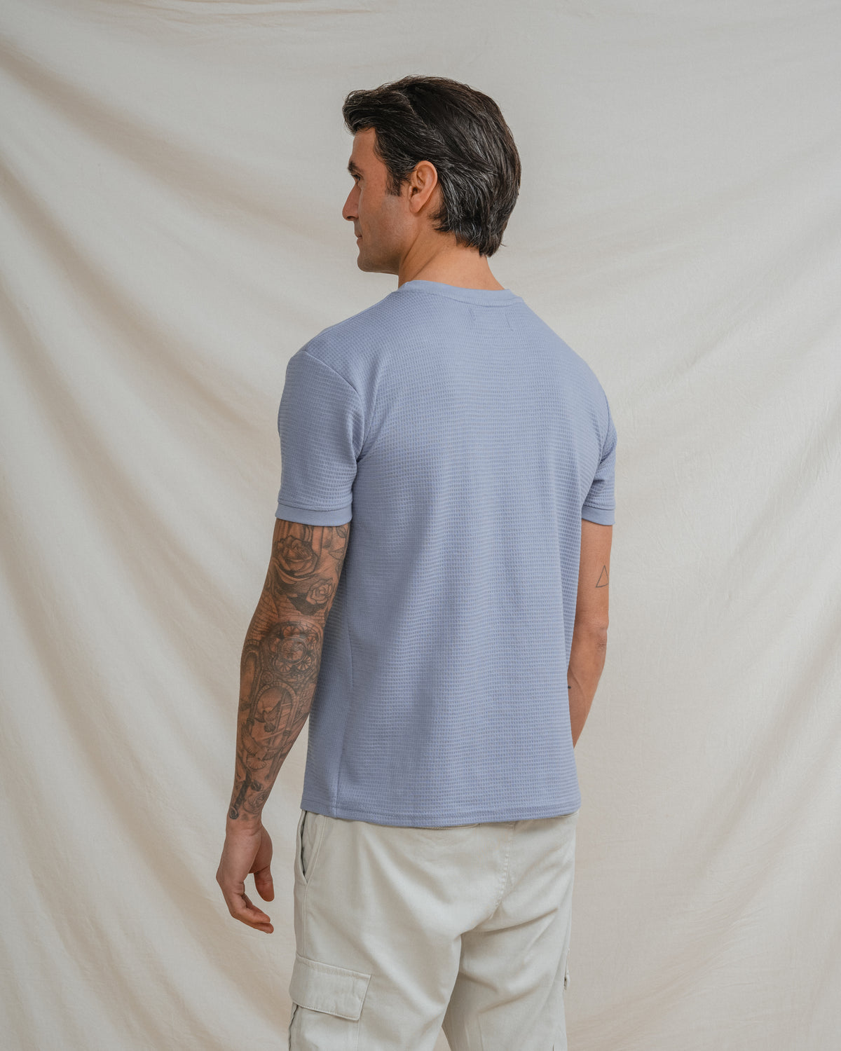 T-SHIRT ESTRUTURA AZUL-CELESTE