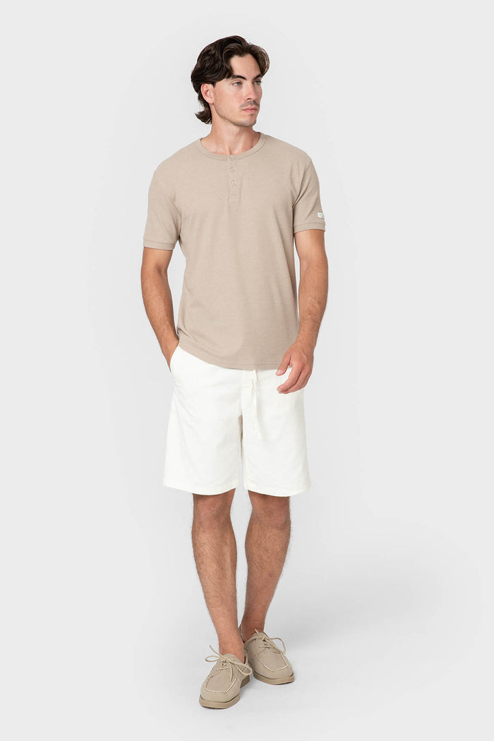 CAMISETA CUADRILLÉ CUELLO PANADERO BEIGE
