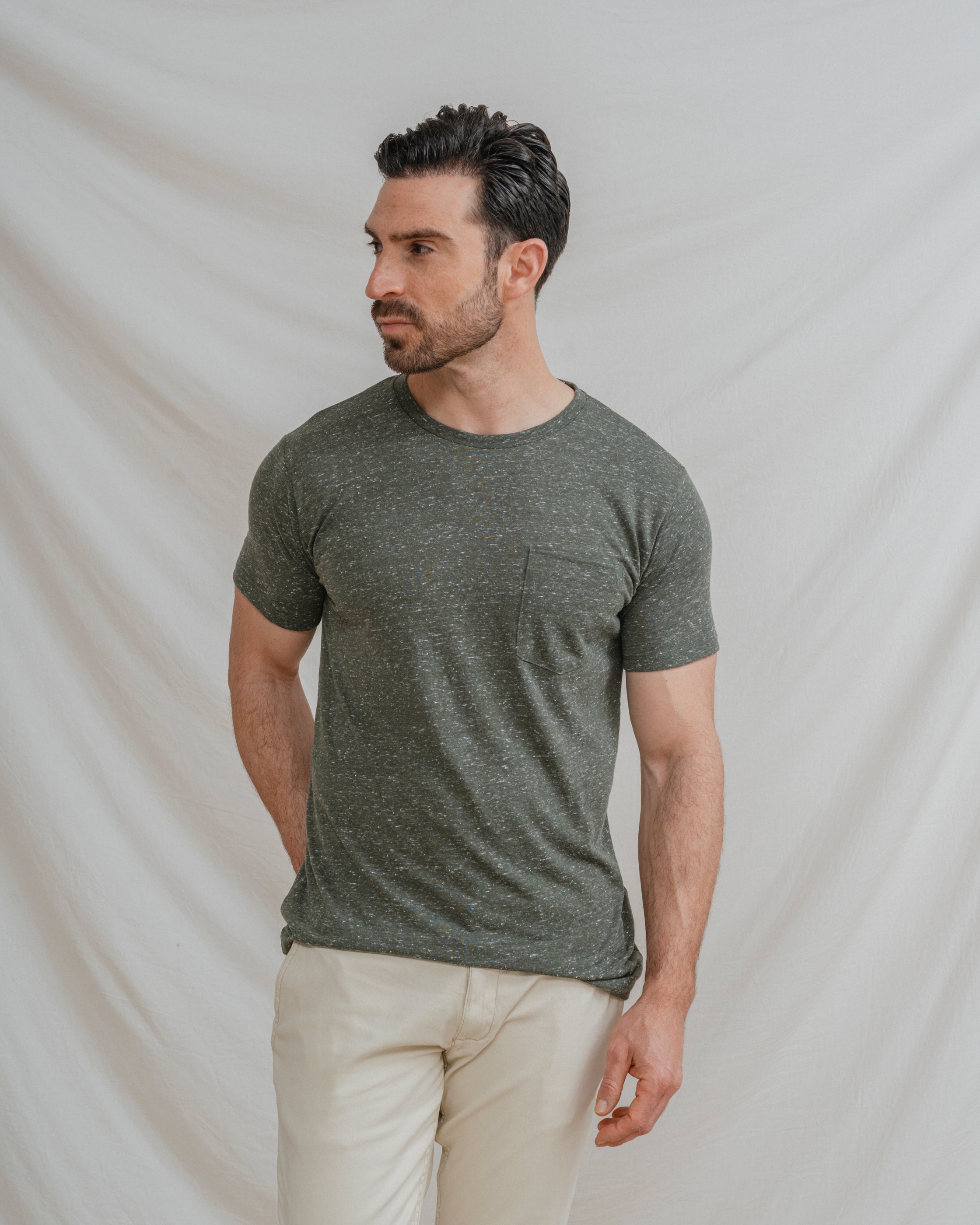 CAMISETA MEZCLA BOLSILLO VERDE