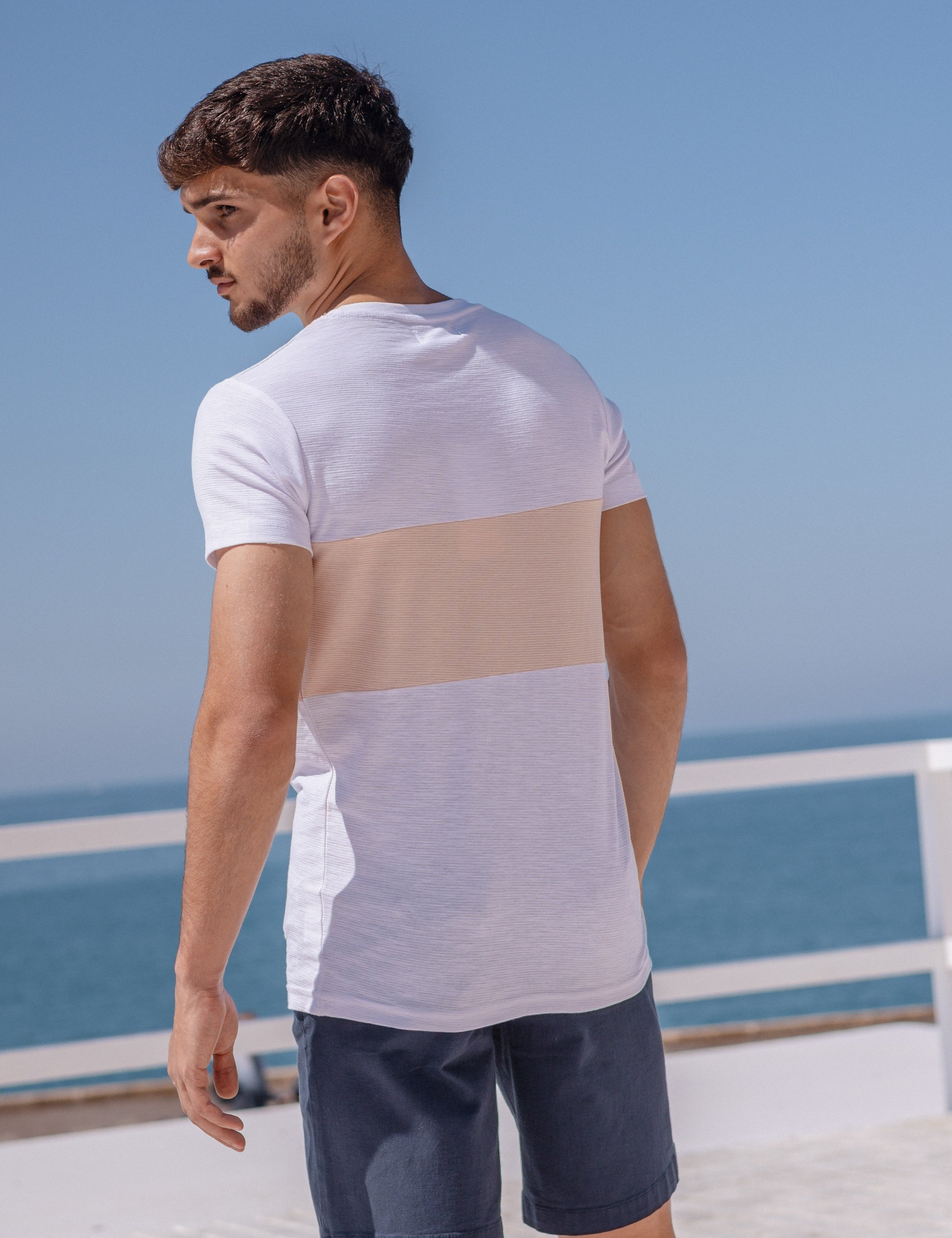CAMISETA BLANCA BORDADO