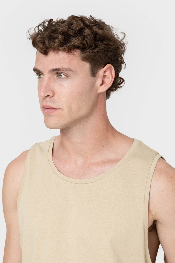 CAMISETA BÁSICA SIN MANGA BEIGE