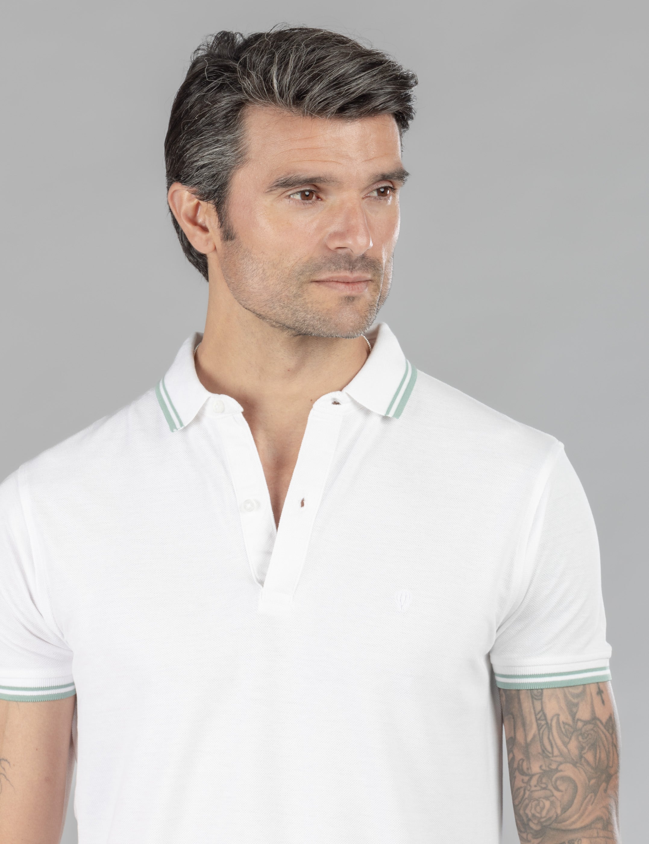 POLO BÁSICO LÍNEA CONTRASTE