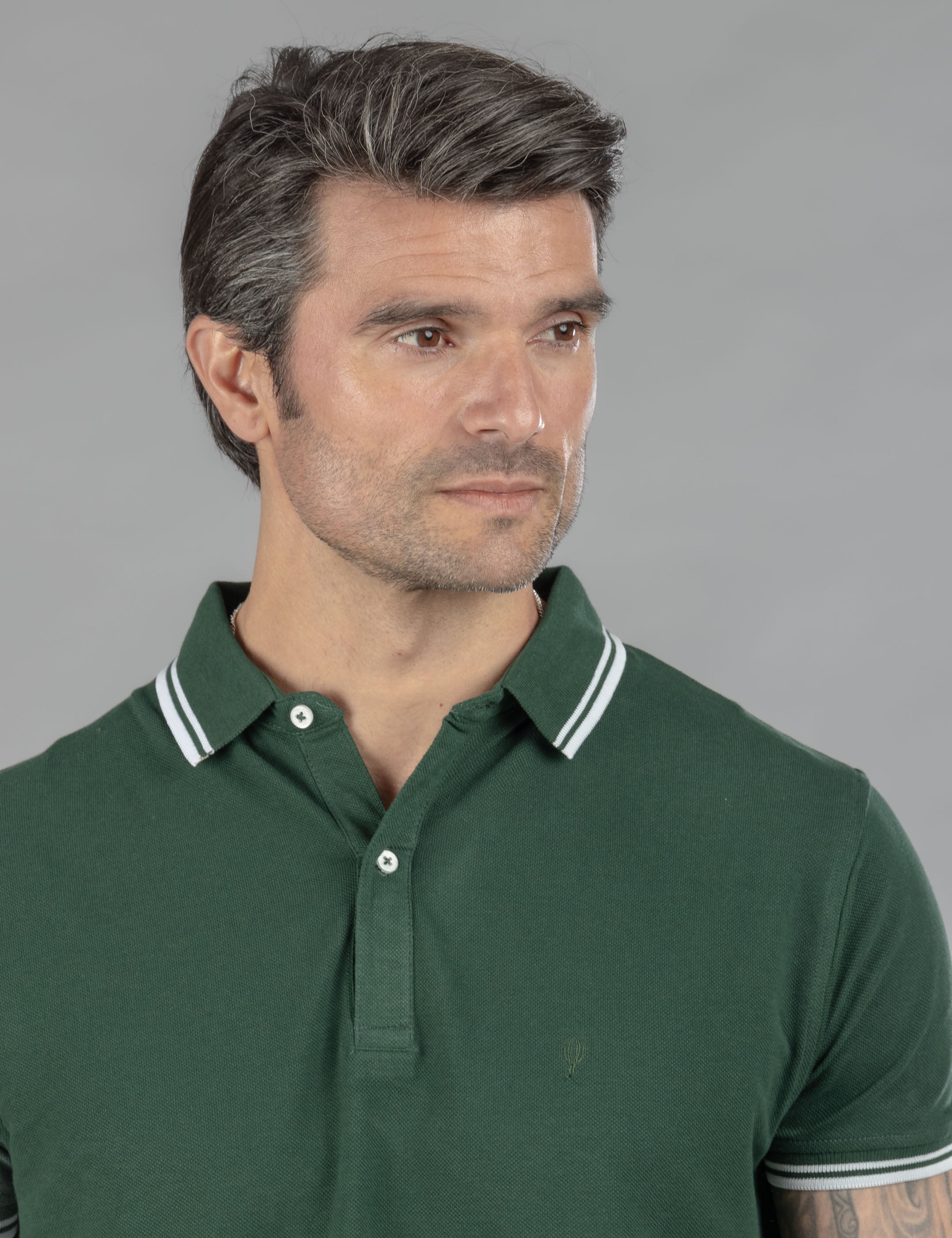 POLO BÁSICO LÍNEA CONTRASTE