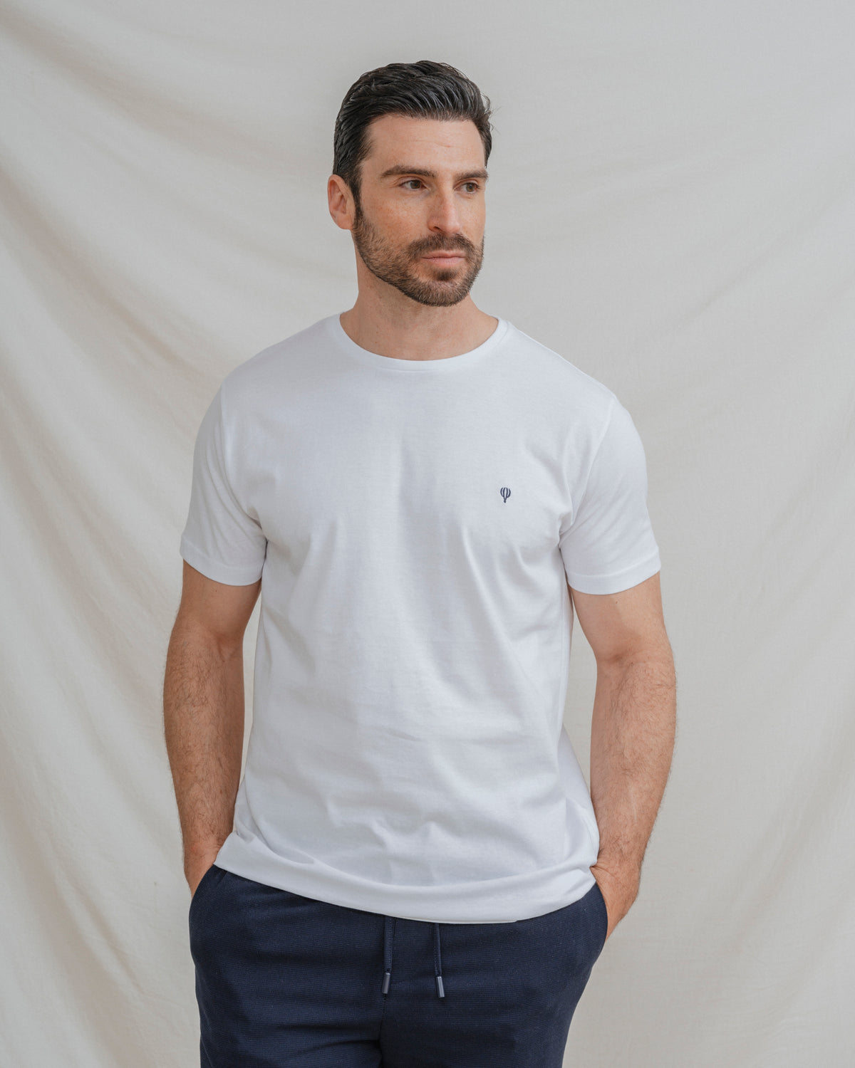 T-SHIRT BÁSICA BRANCA