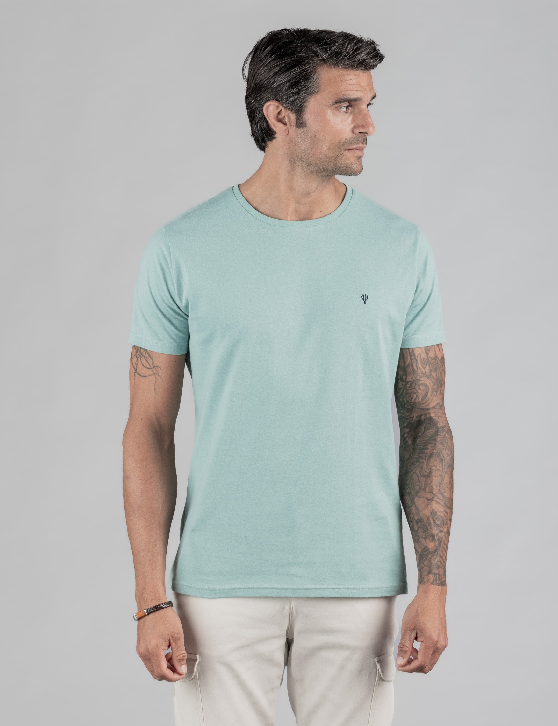 CAMISETA BÁSICA VERDE