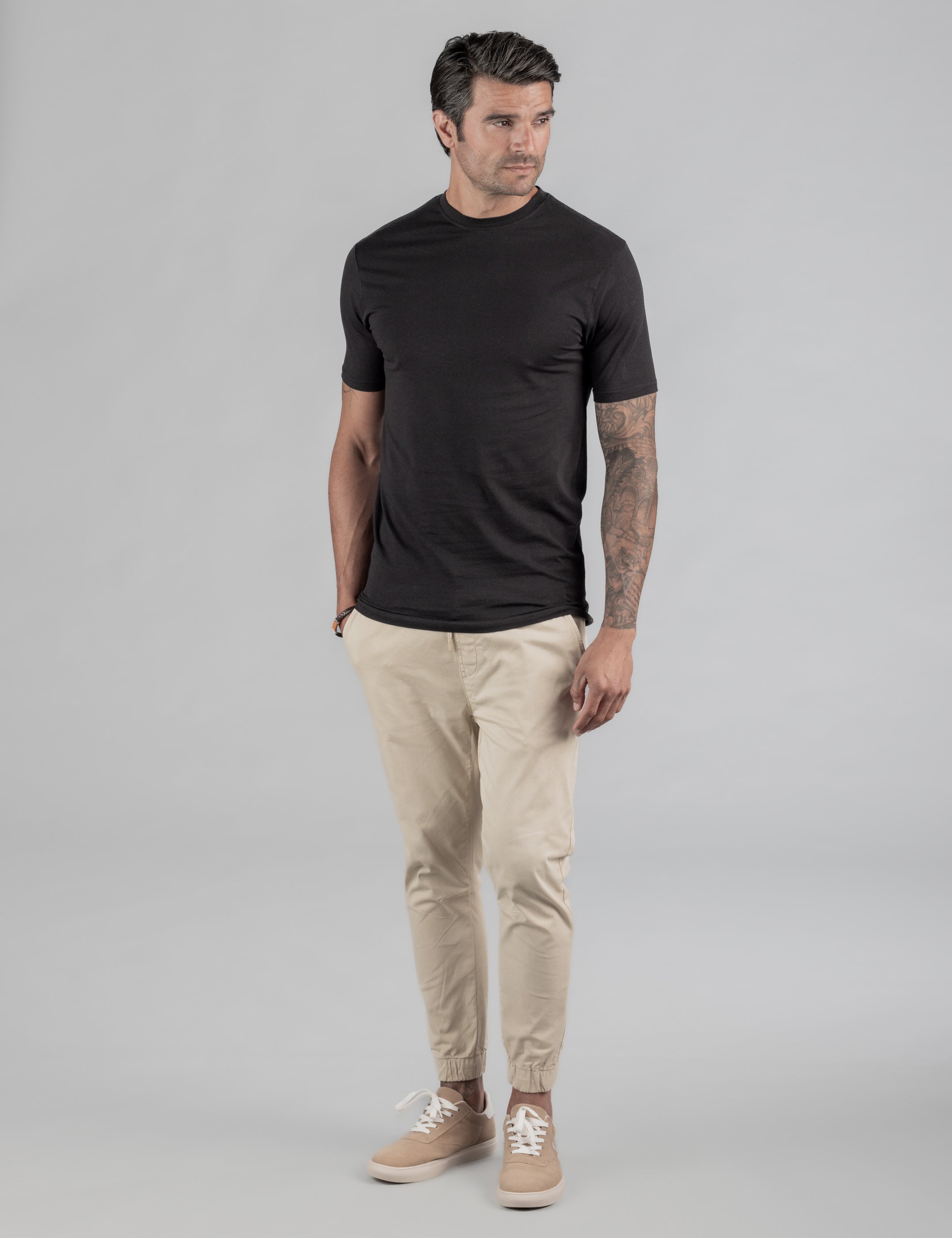 CAMISETA BASICA LICRA NEGRA