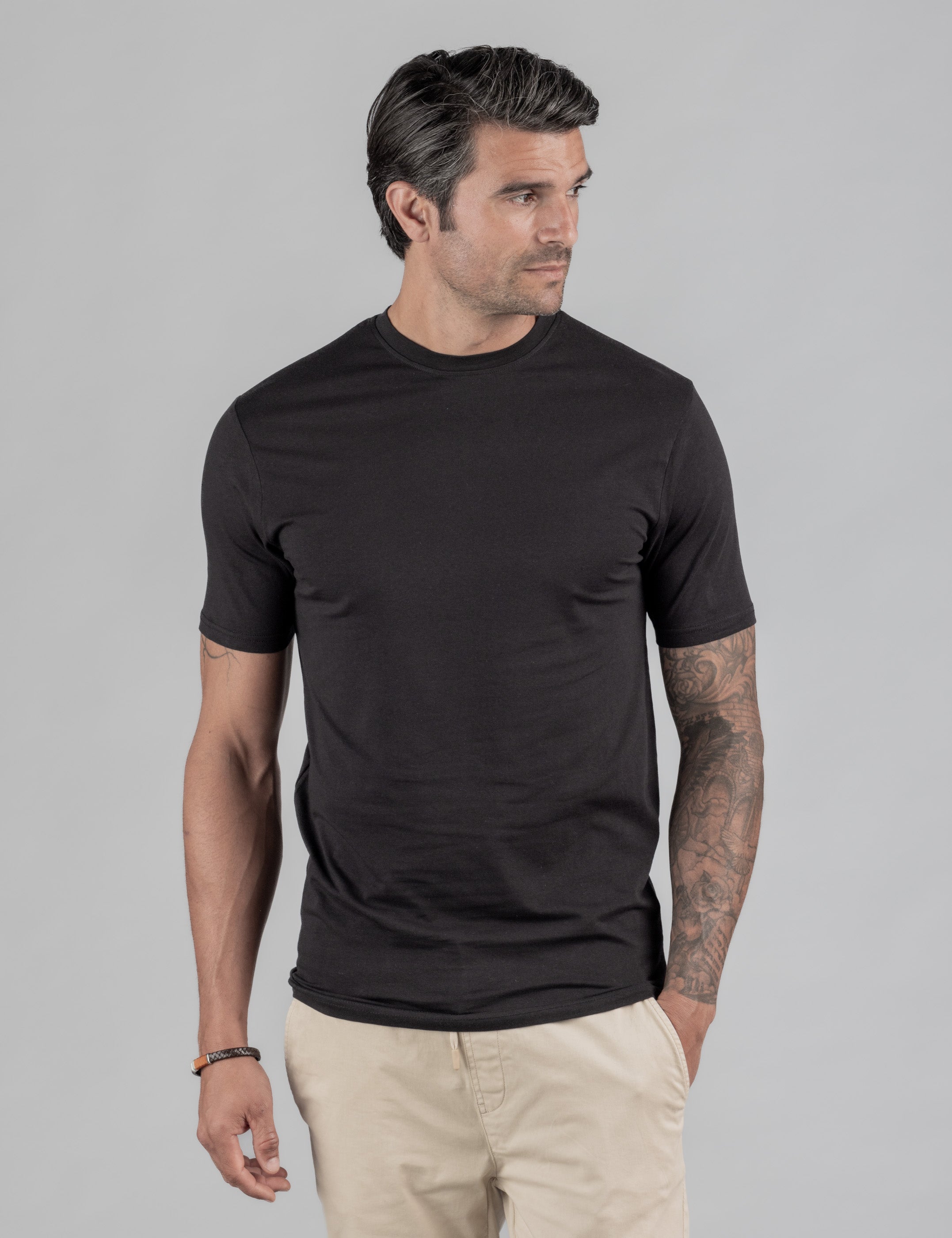 CAMISETA BASICA LICRA NEGRA