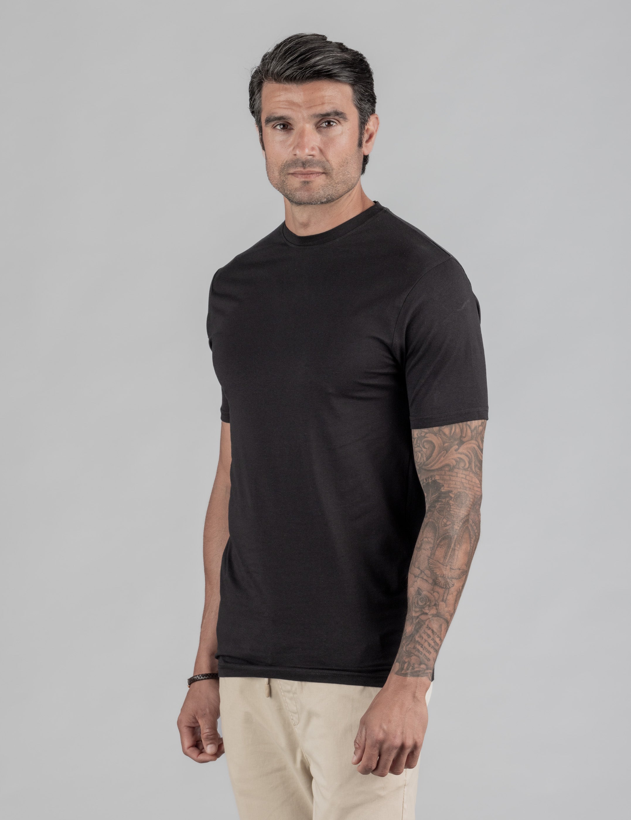 CAMISETA BASICA LICRA NEGRA