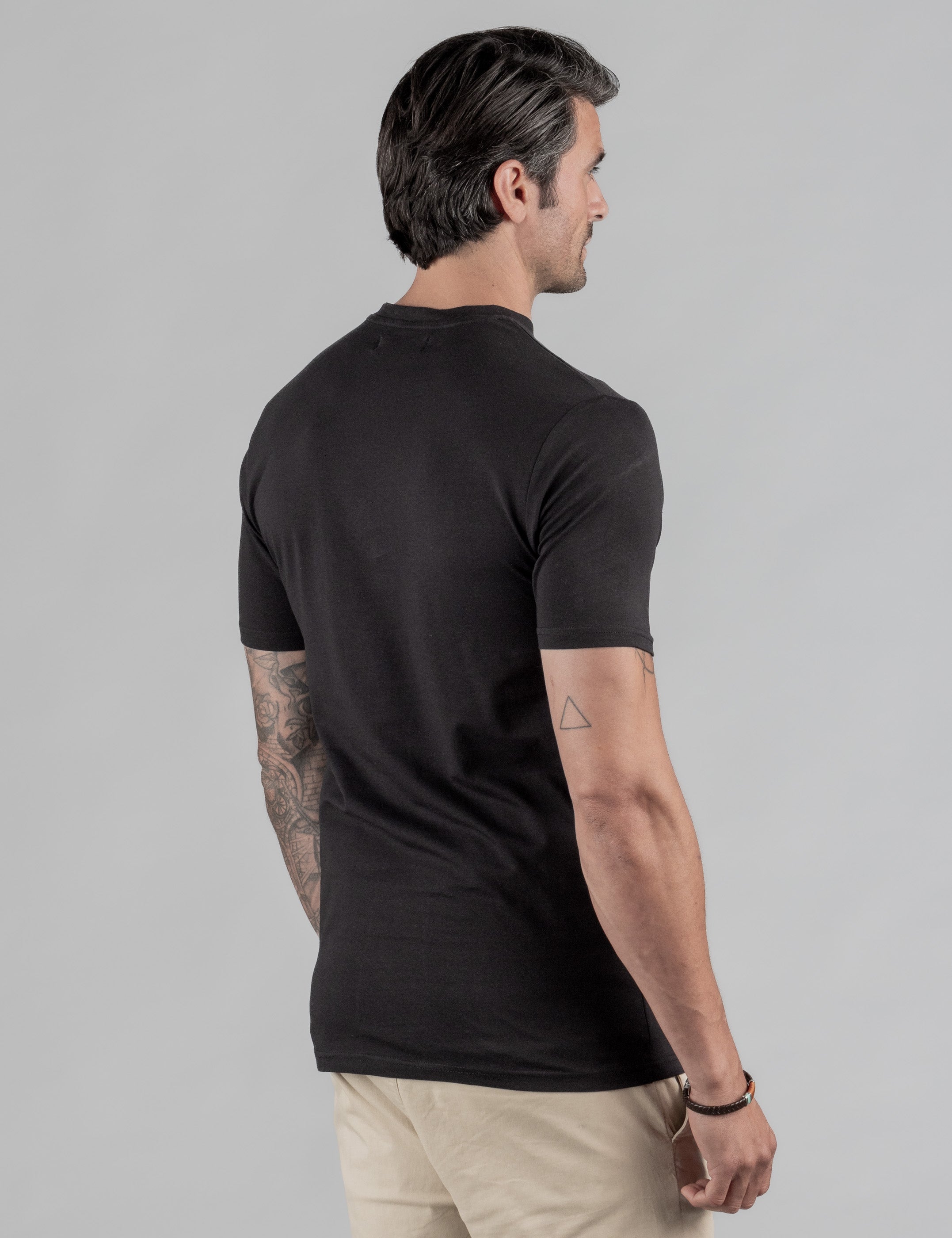CAMISETA BASICA LICRA NEGRA