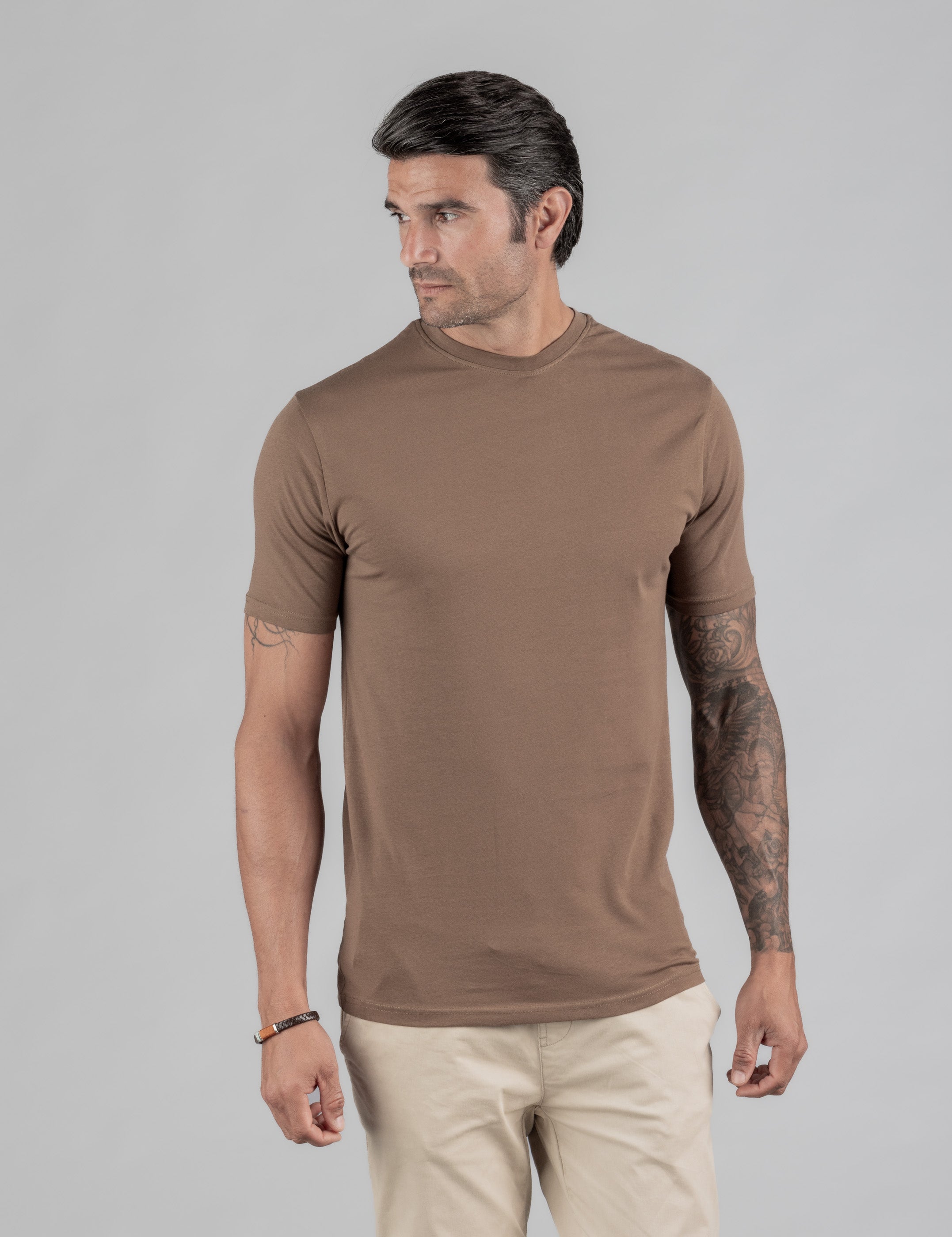 CAMISETA BASICA LICRA MARRÓN