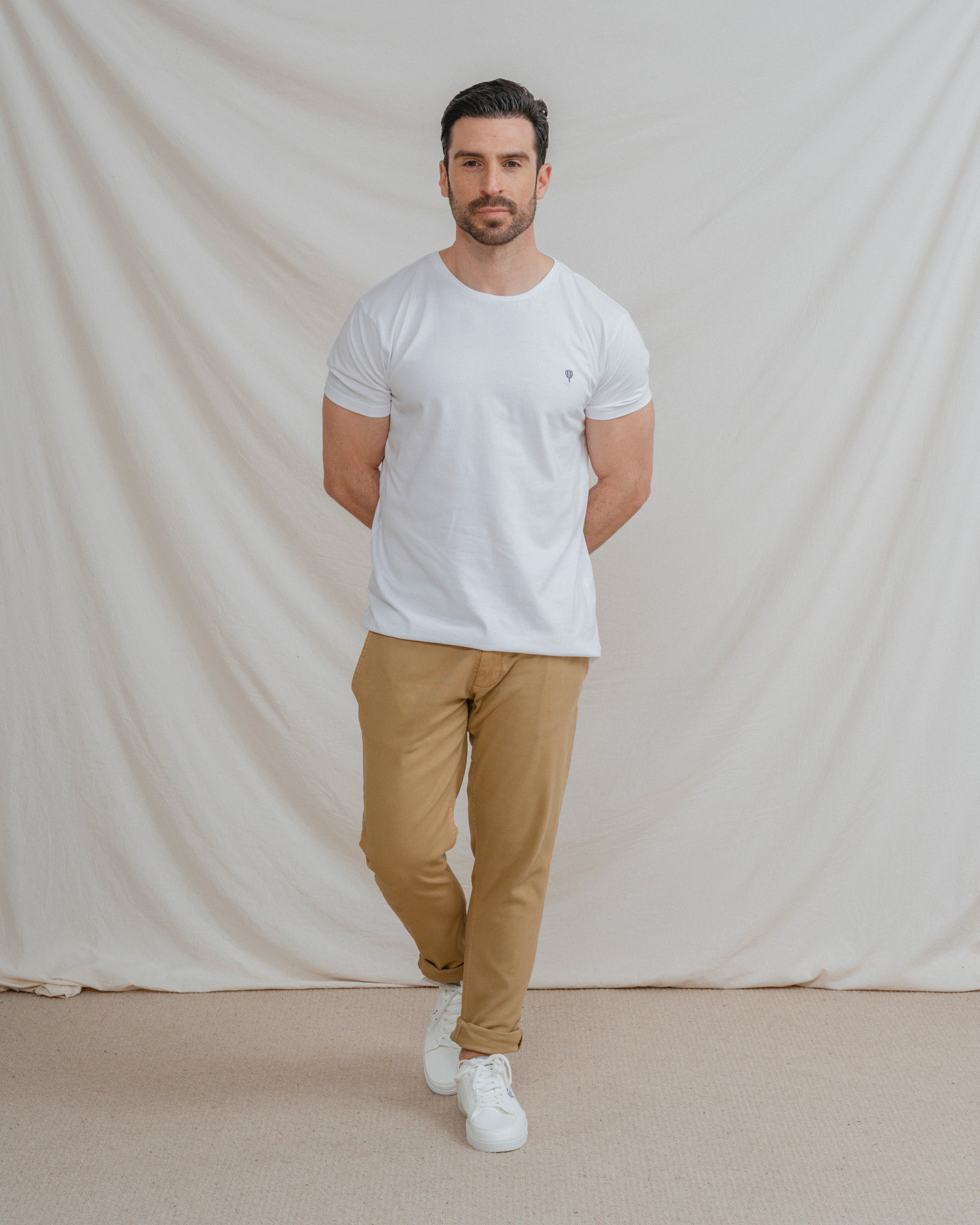 CAMISETA BÁSICA BLANCA