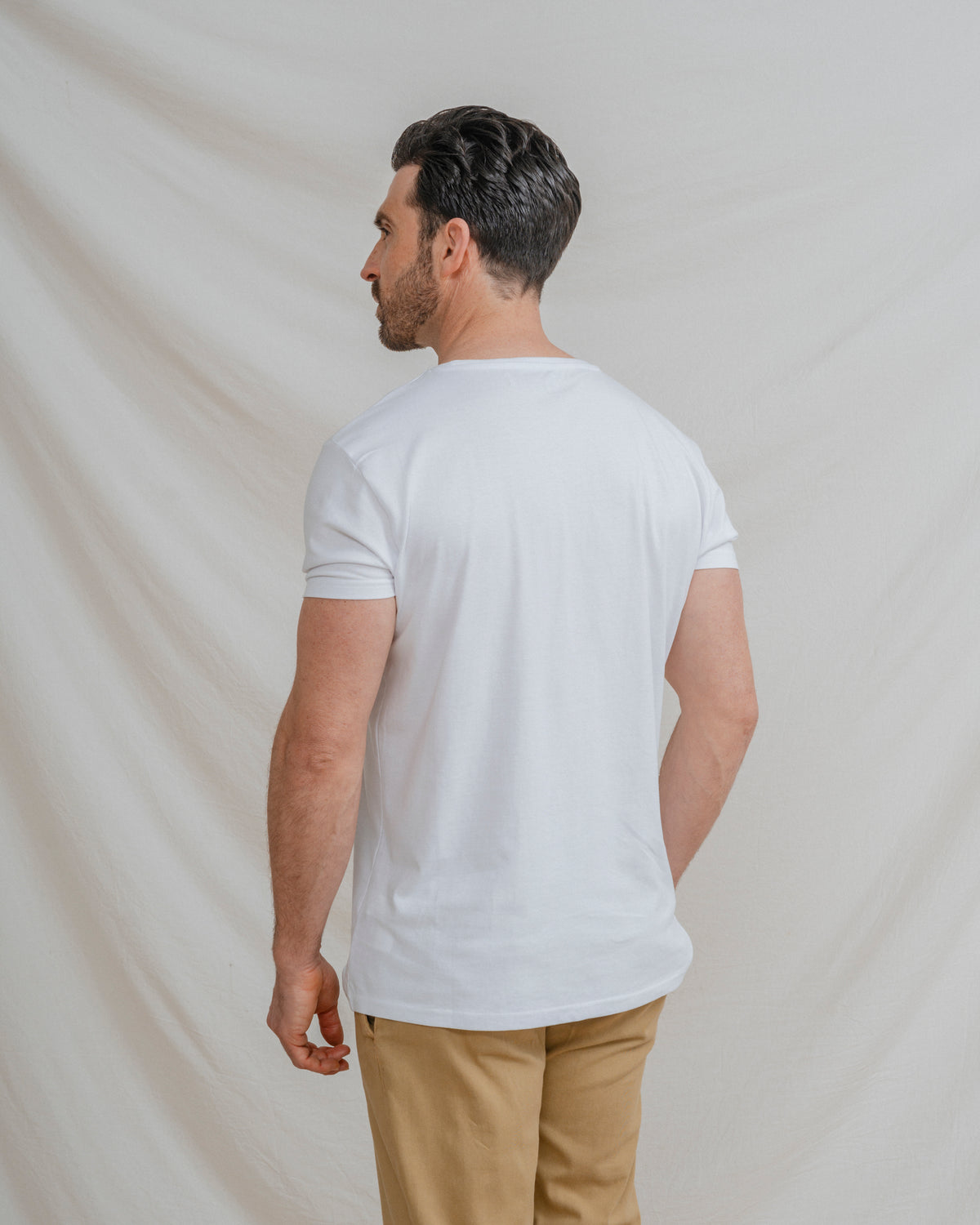T-SHIRT BÁSICA BRANCA