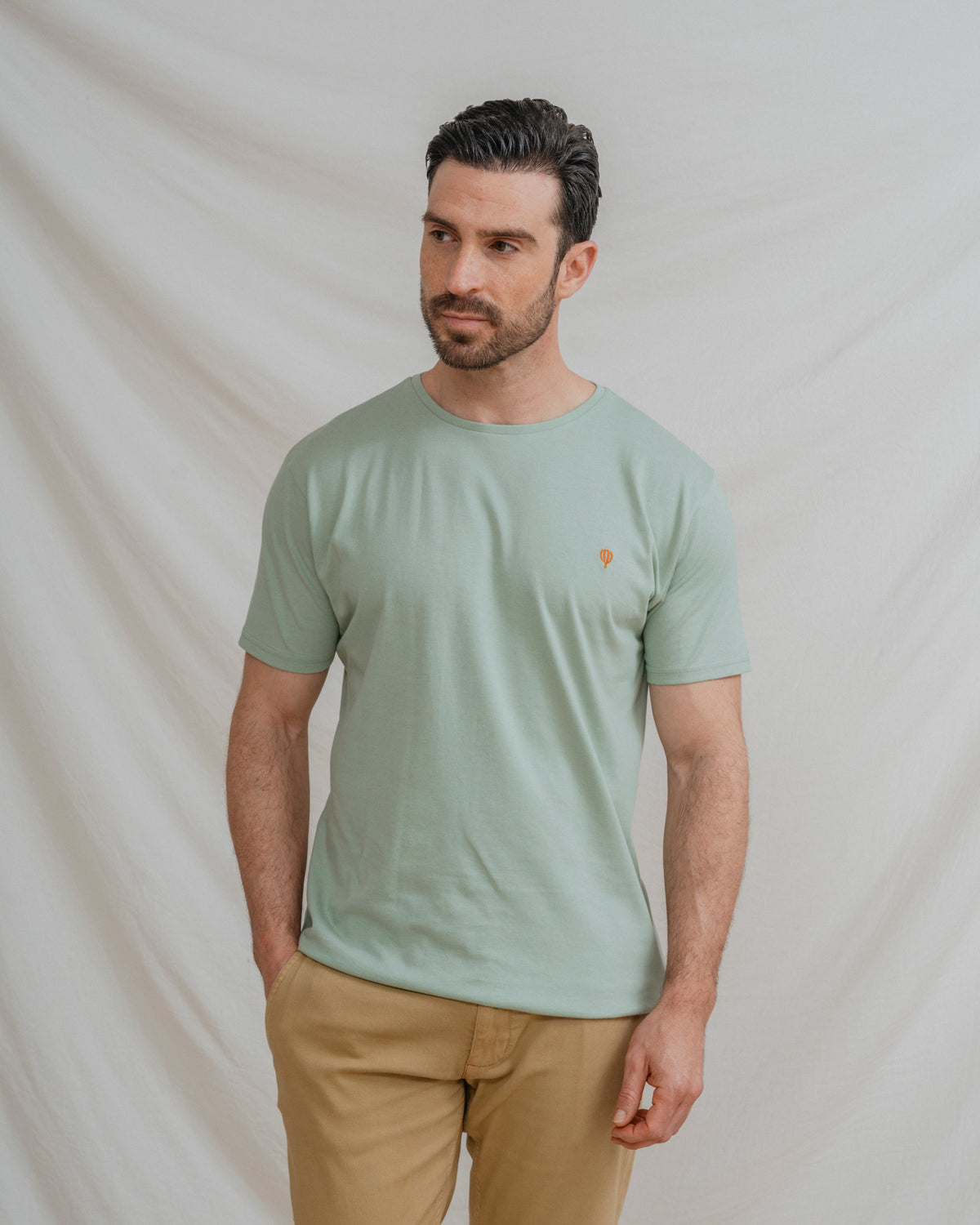 CAMISOLA BÁSICA VERDE