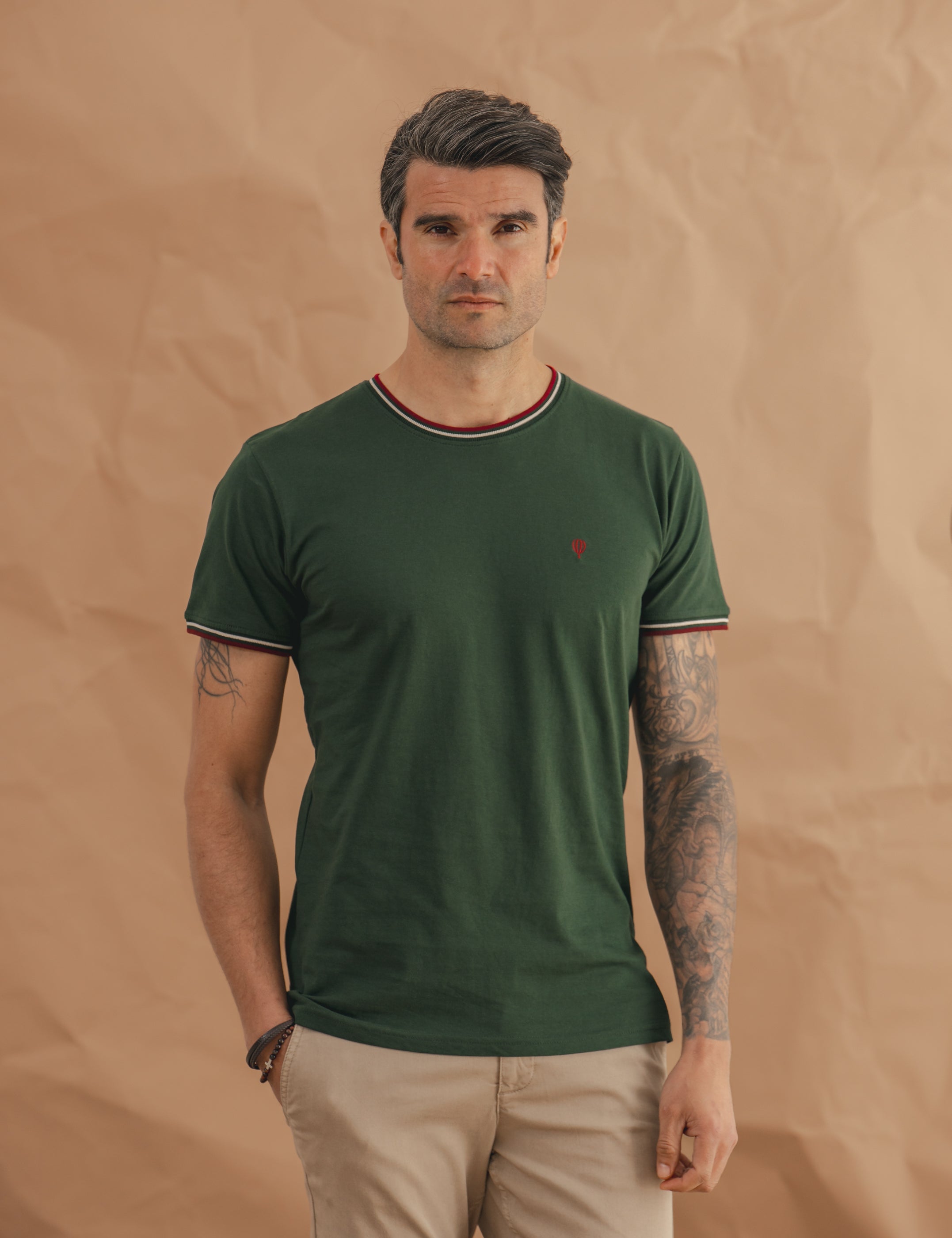 CAMISETA BÁSICA RIBETE