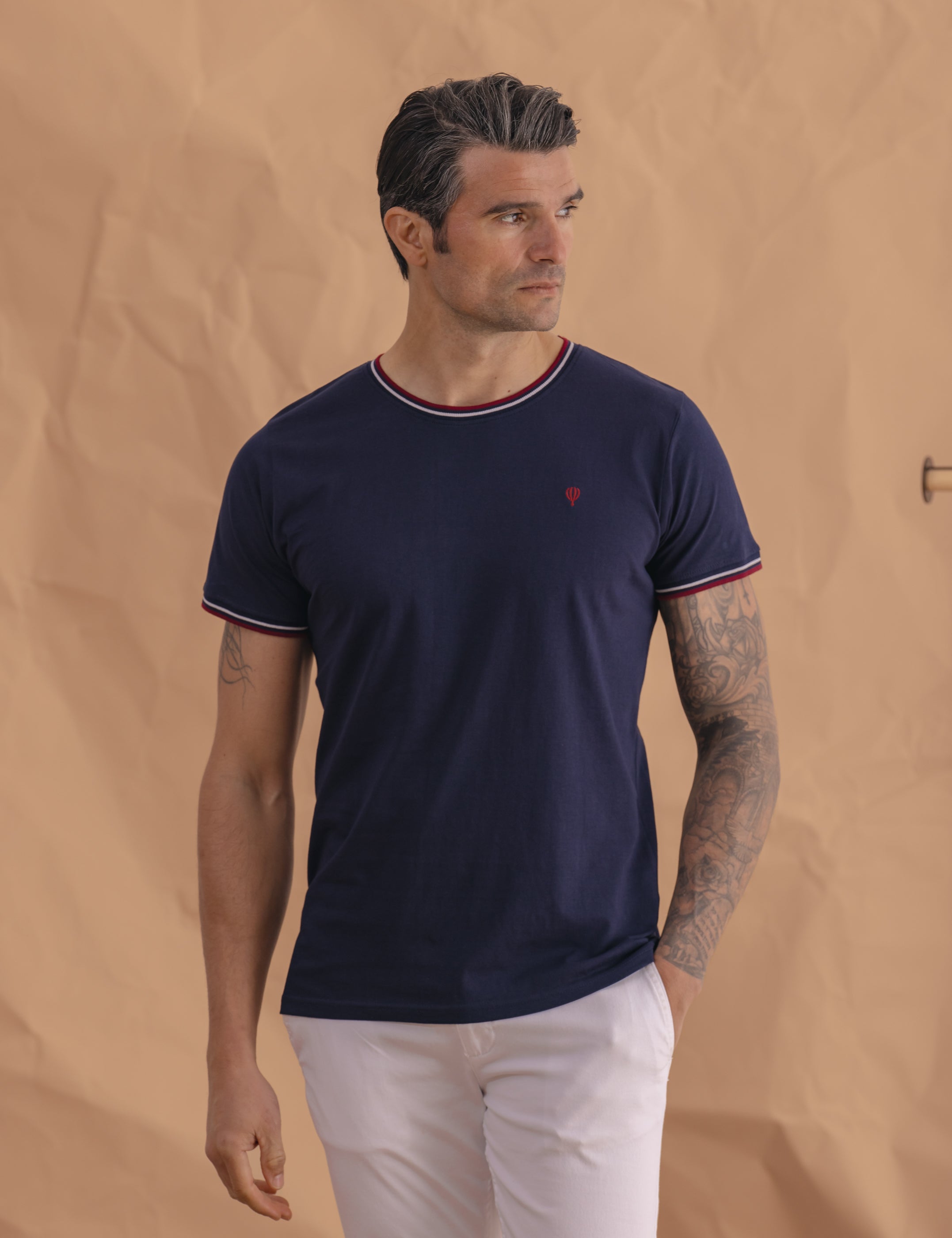 CAMISETA BÁSICA RIBETE BICOLOR