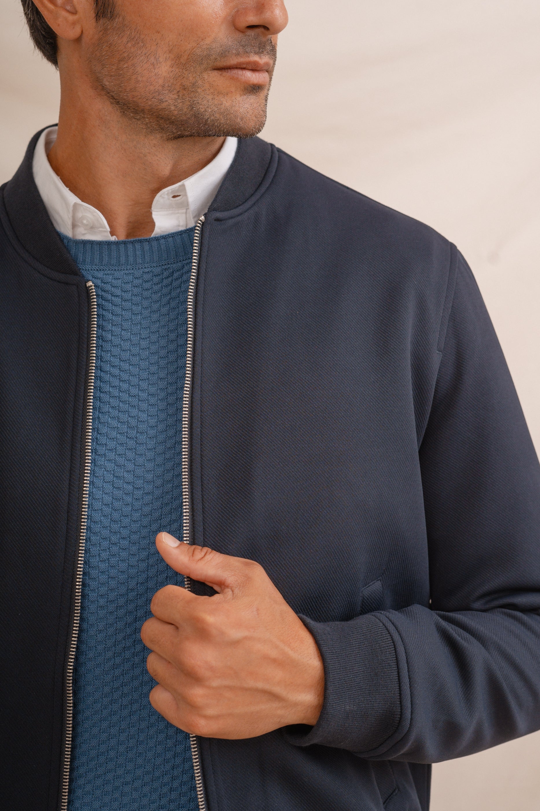 CAZADORA BOMBER DIAGONAL AZUL