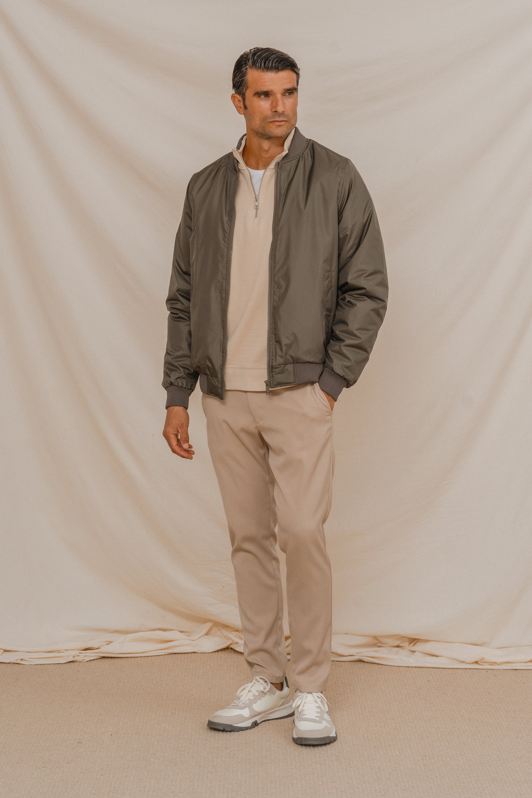 CAZADORA BOMBER VERDE