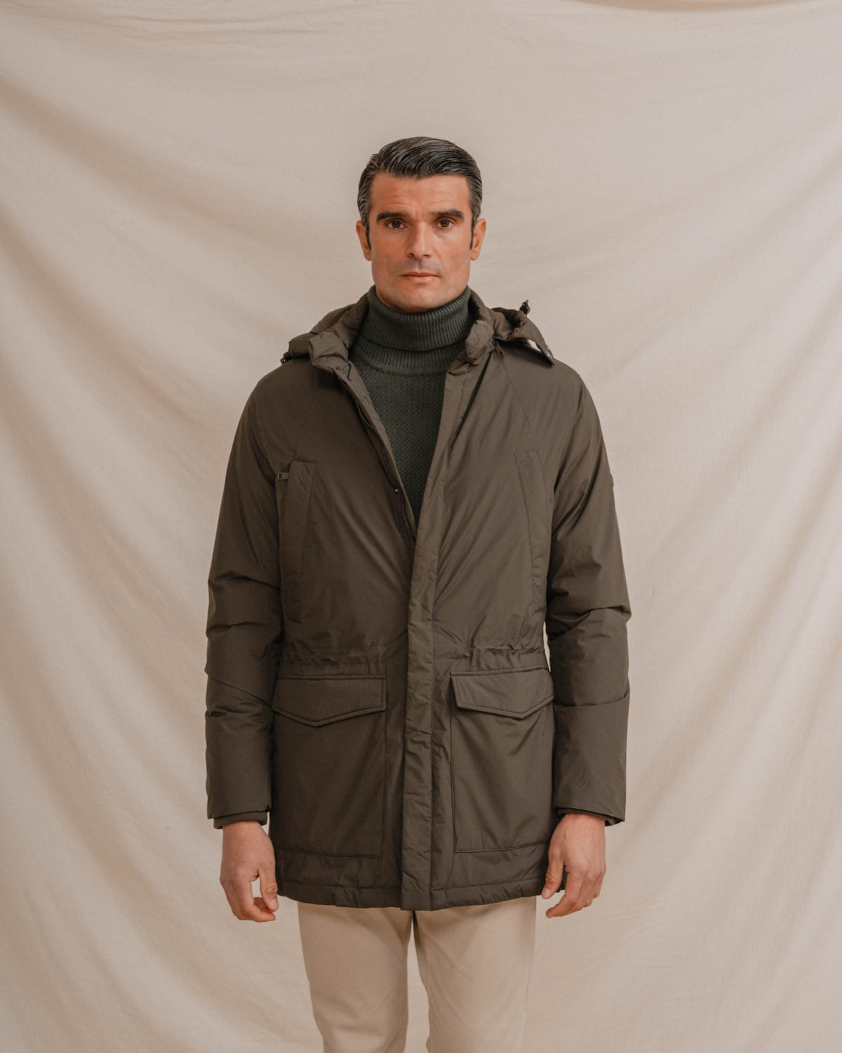PARKA COM CAPUZ VERDE