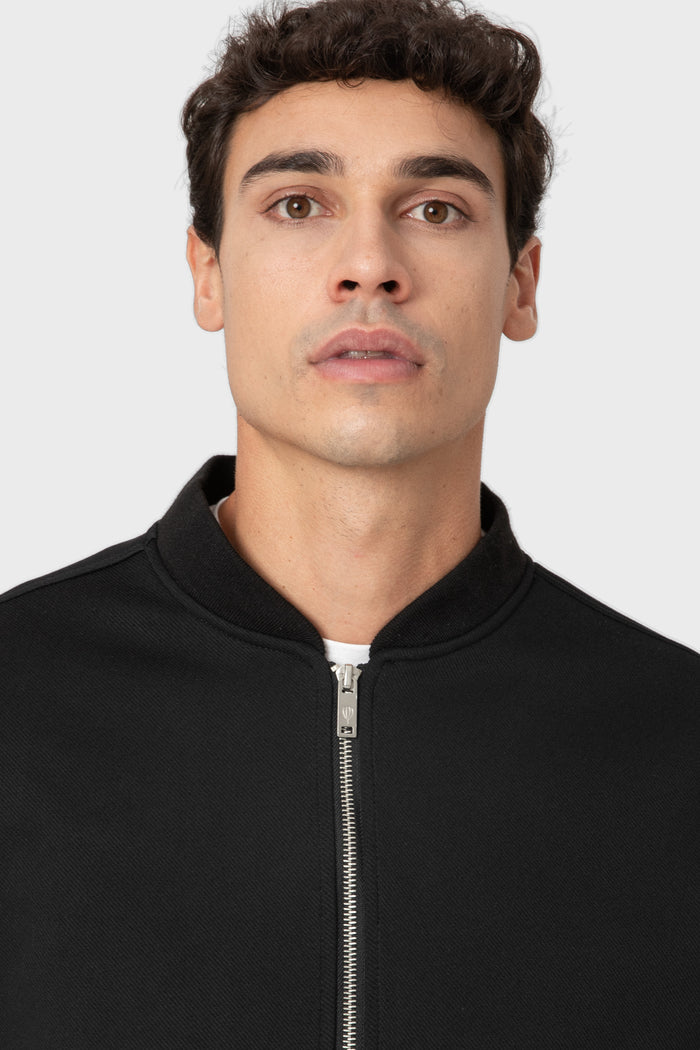 CAZADORA BOMBER DIAGONAL NEGRA