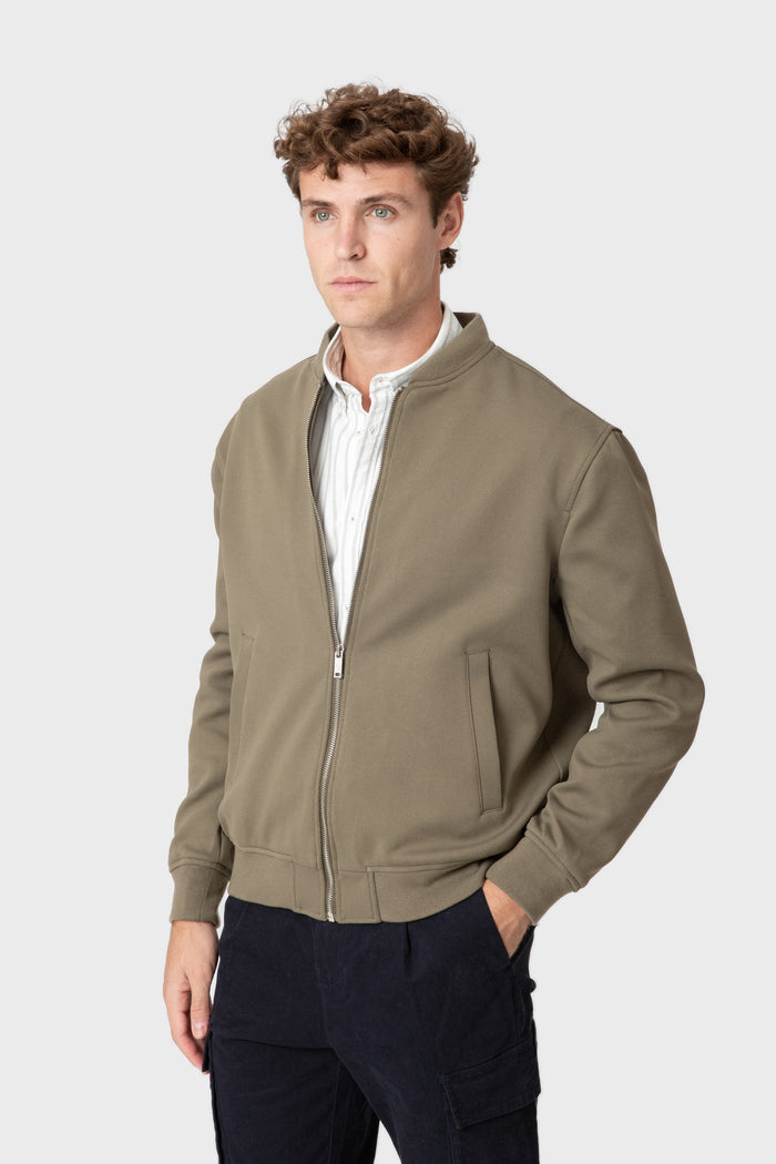CAZADORA BOMBER DIAGONAL MARRÓN