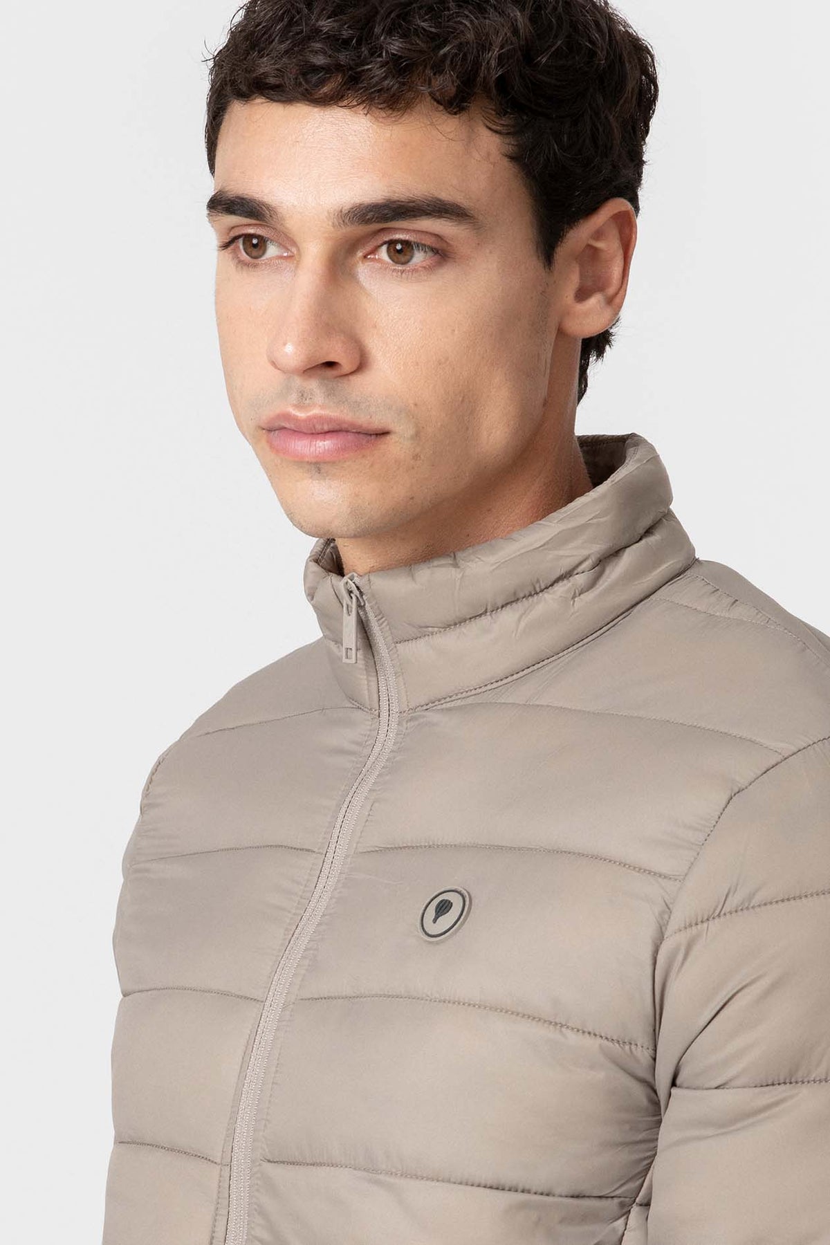 ABRIGO ACOLCHADO BEIGE