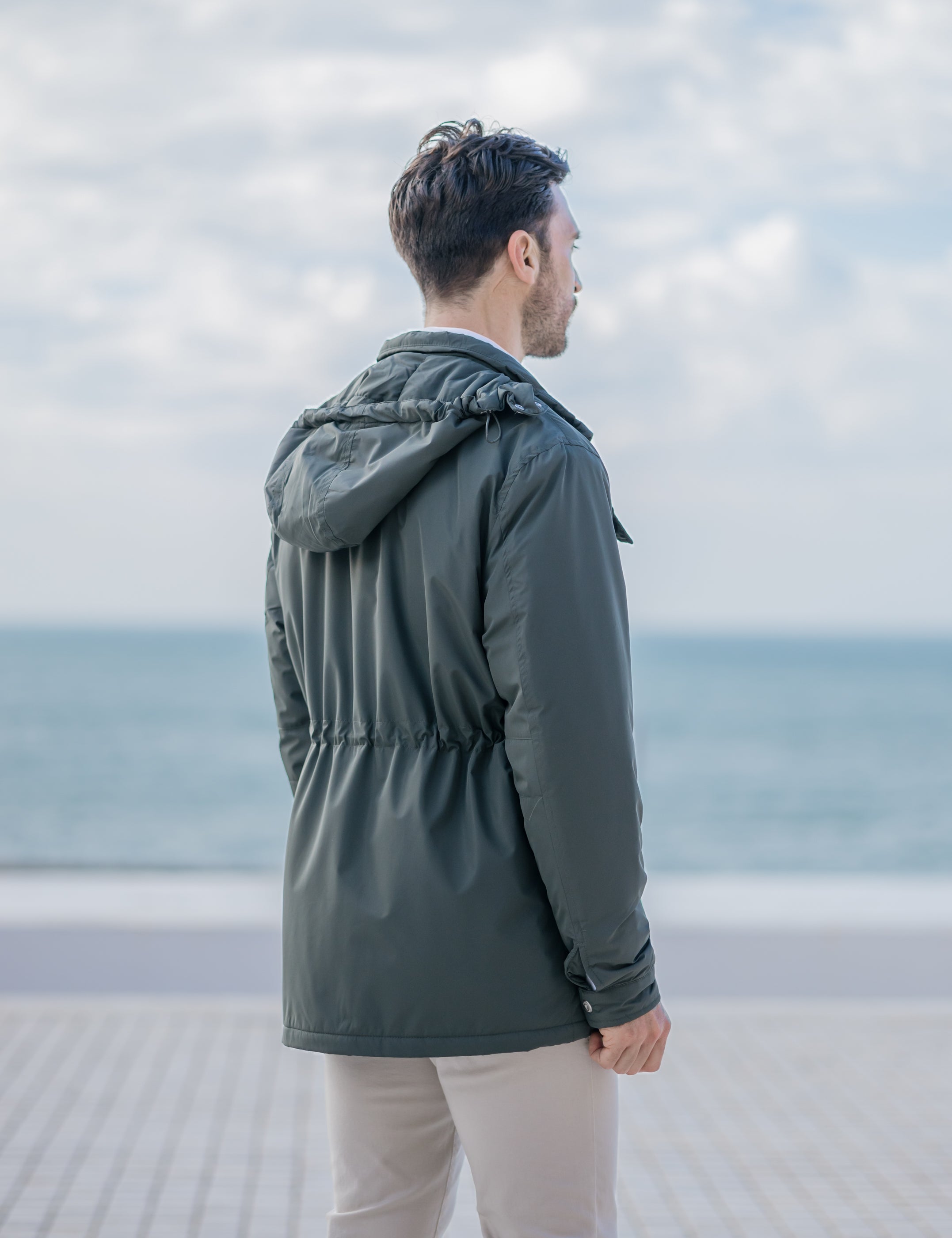 CHAQUETÓN MULTIBOLSILLOS VERDE